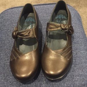 Dansko all leather shoes